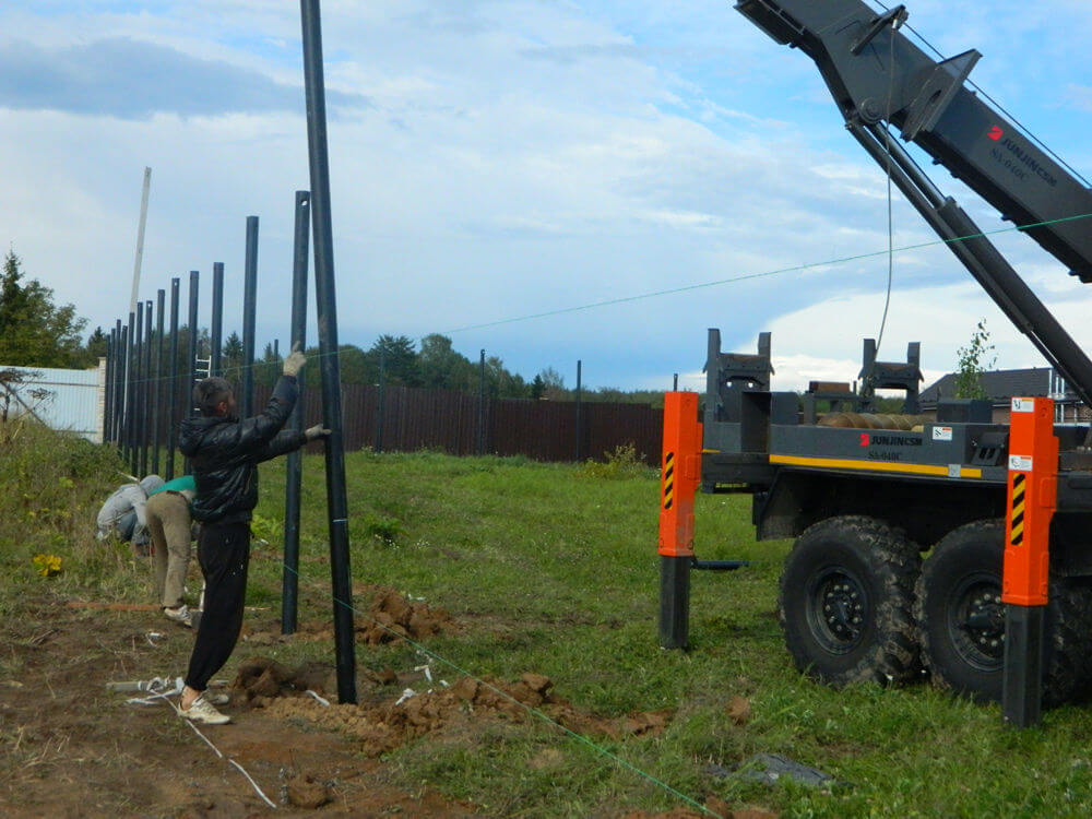 Механизированная установка свай